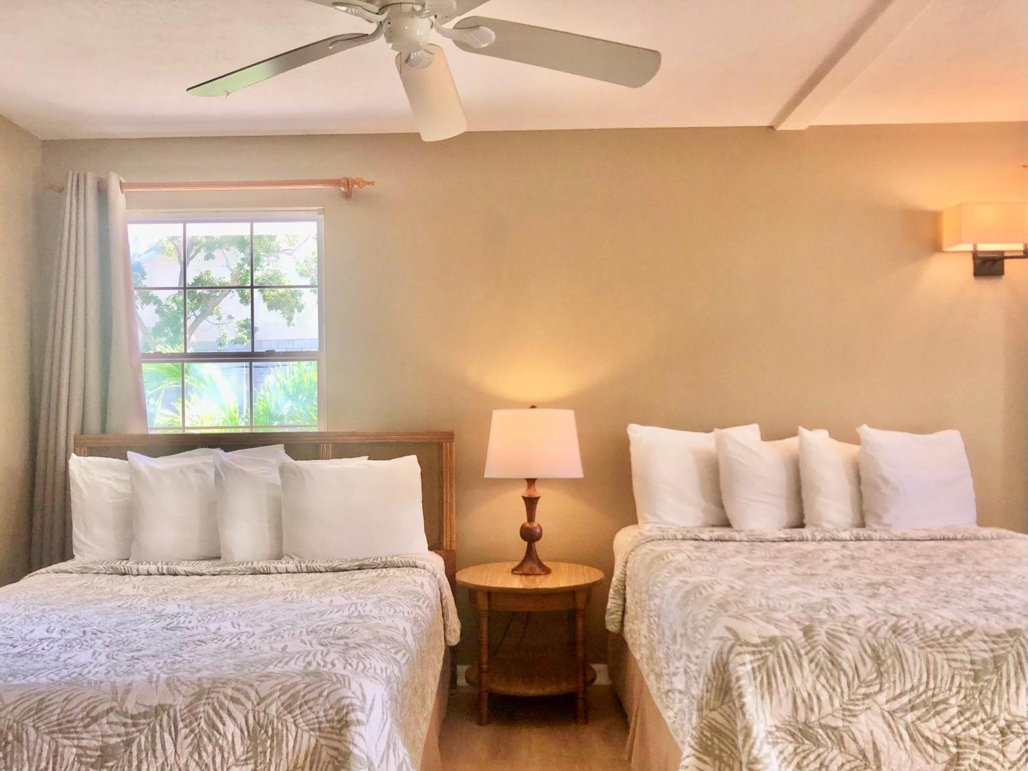 Davis House Inn Sebastian Chambre photo