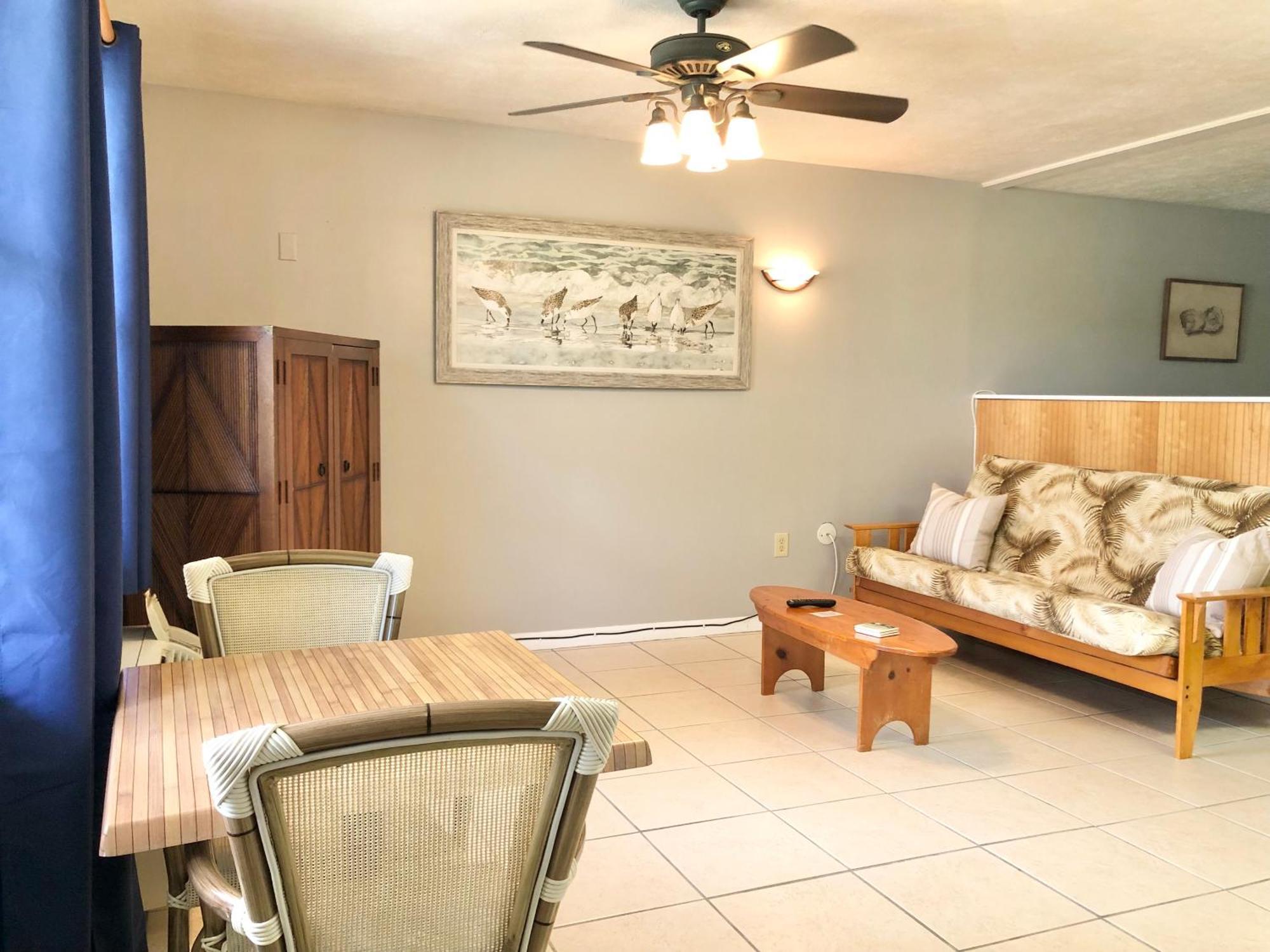 Davis House Inn Sebastian Chambre photo